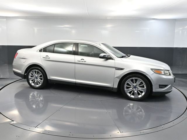 Used 2010 Ford Taurus Limited image 3