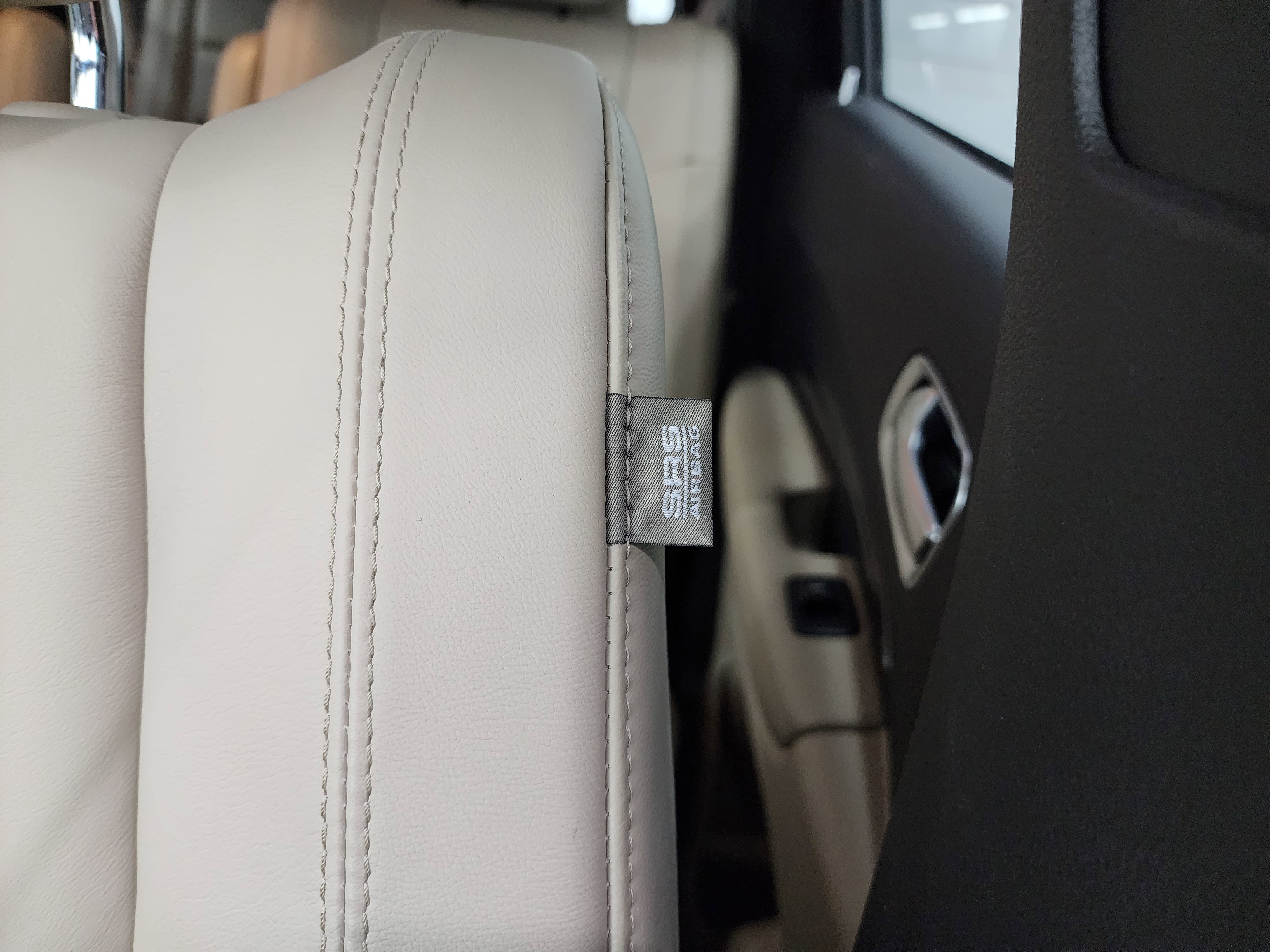 Used 2019 Dodge Durango Citadel w/ Technology Group image 37