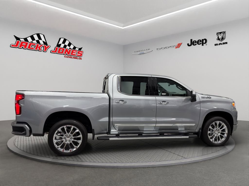 Used 2025 Chevrolet Silverado 1500 High Country w/ Technology Package image 12