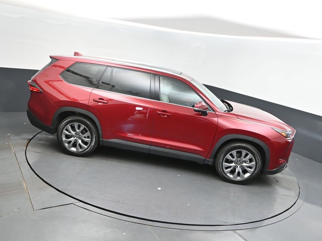 Used 2025 Toyota Grand Highlander FWD image 40