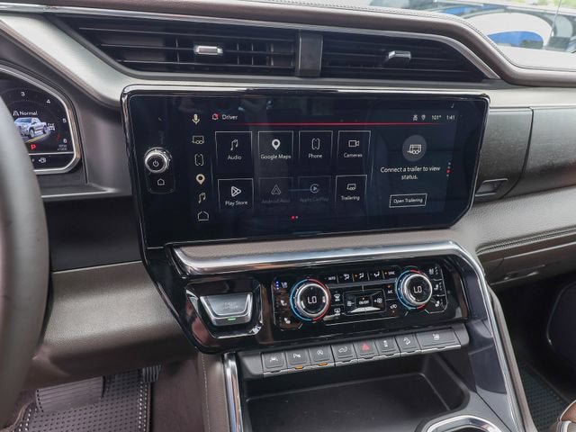 Used 2023 GMC Sierra 1500 Denali w/ Technology Package AWD/4WD image 19