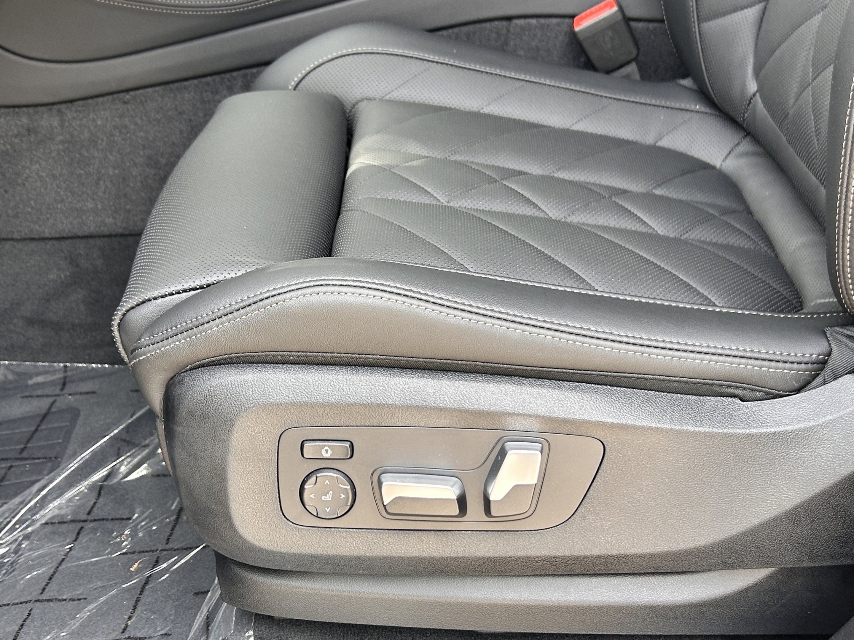 Used 2026 BMW X5 xDrive40i AWD/4WD image 7