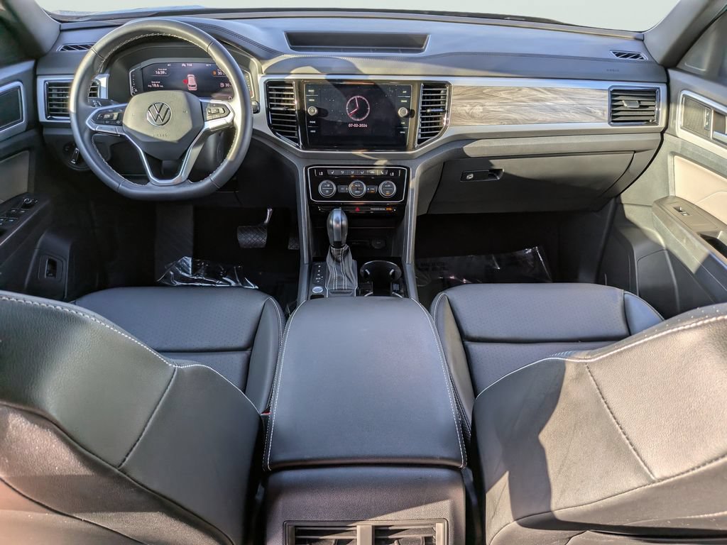 Certified 2023 Volkswagen Atlas Cross Sport SE w/ Panoramic Sunroof Package FWD image 13