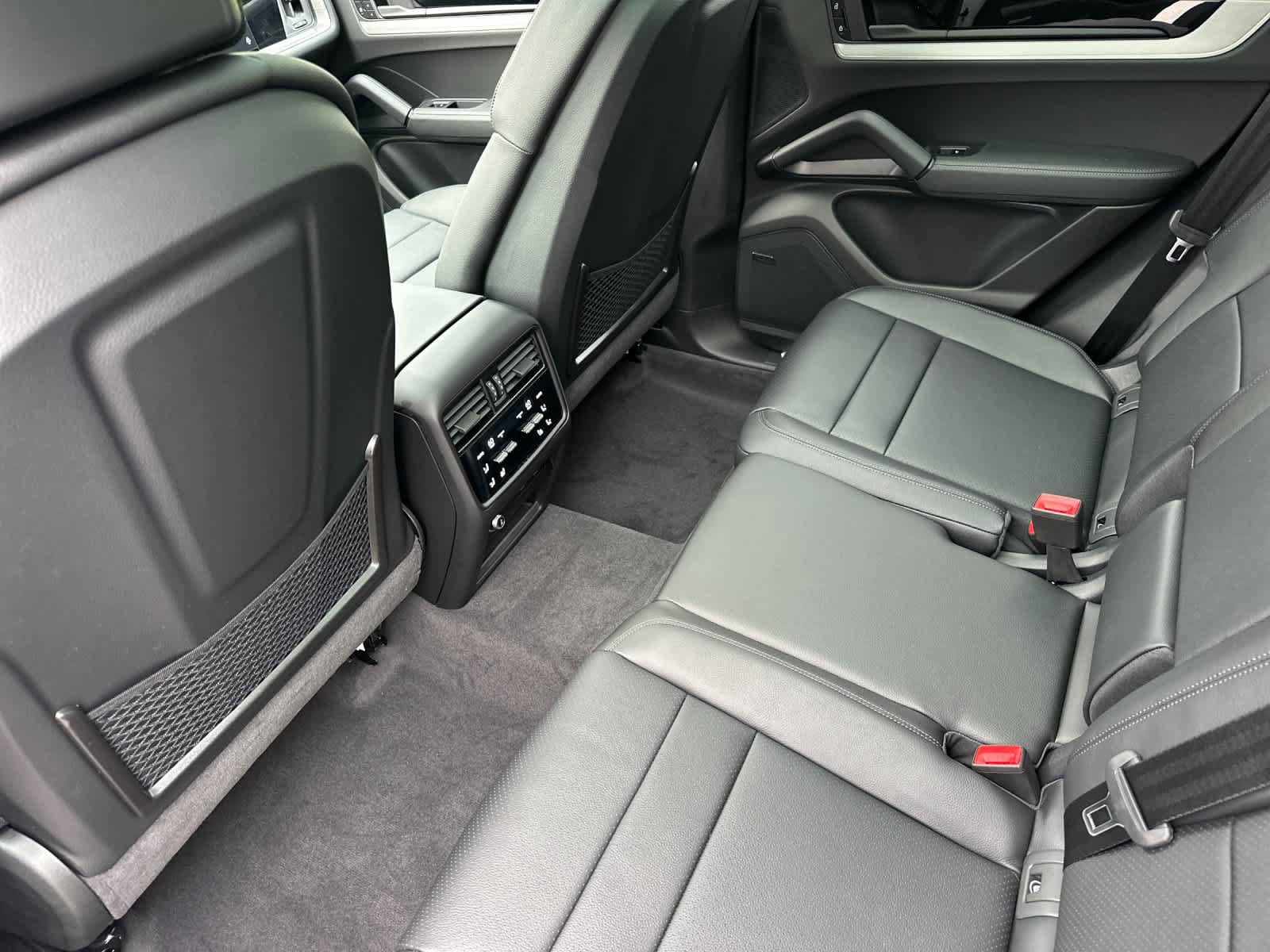 New 2026 Porsche Cayenne S AWD/4WD image 13