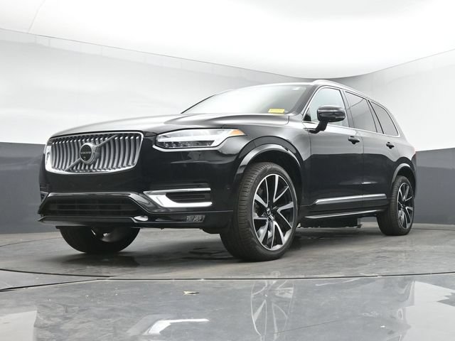 Used 2024 Volvo XC90 B5 Plus w/ Protection Package AWD/4WD image 13