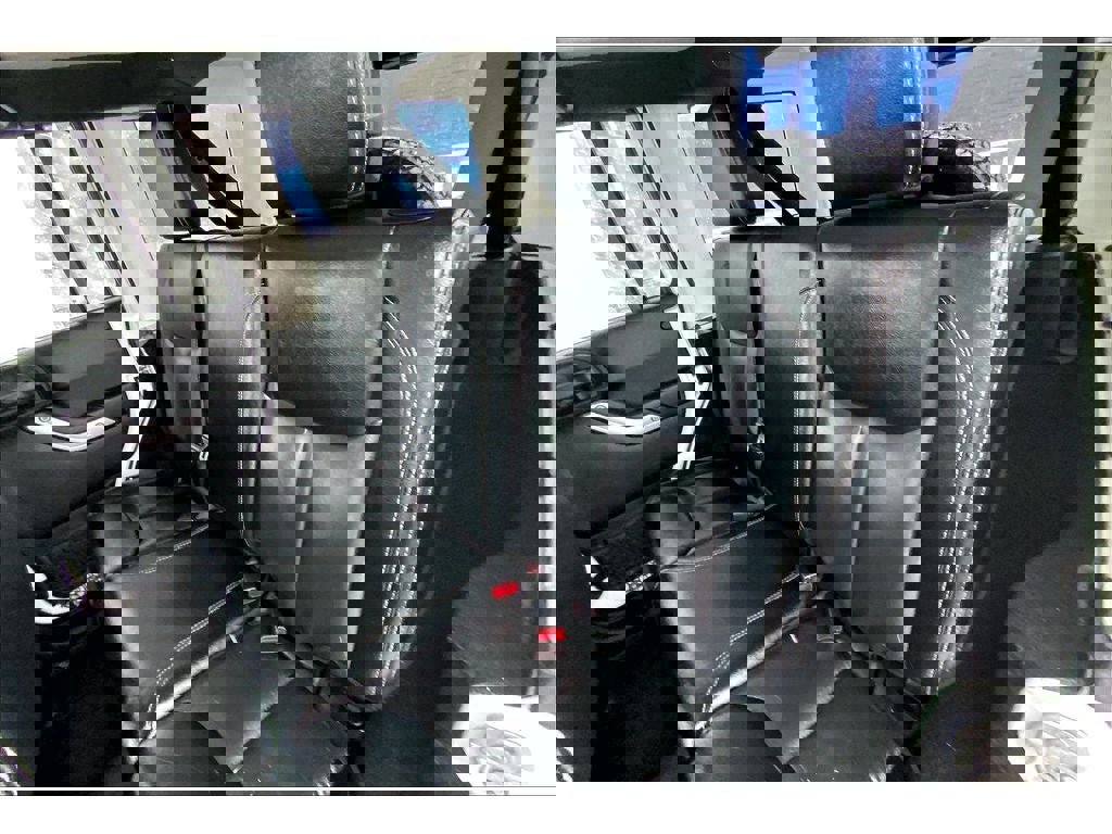 Used 2017 Jeep Wrangler Unlimited Sahara w/ LED Lighting Group image 25