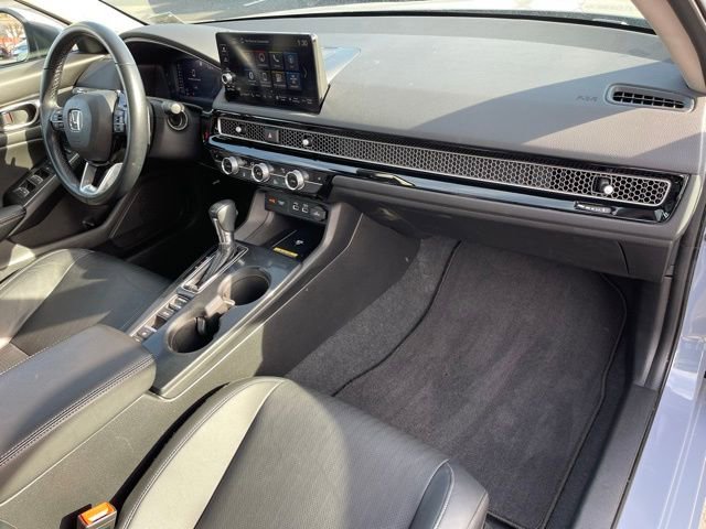 Used 2022 Honda Civic Touring image 13