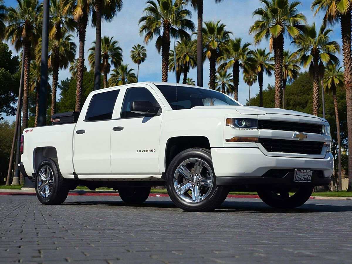 Used 2018 Chevrolet Silverado 1500 Custom w/ Trailering Package AWD/4WD image 2