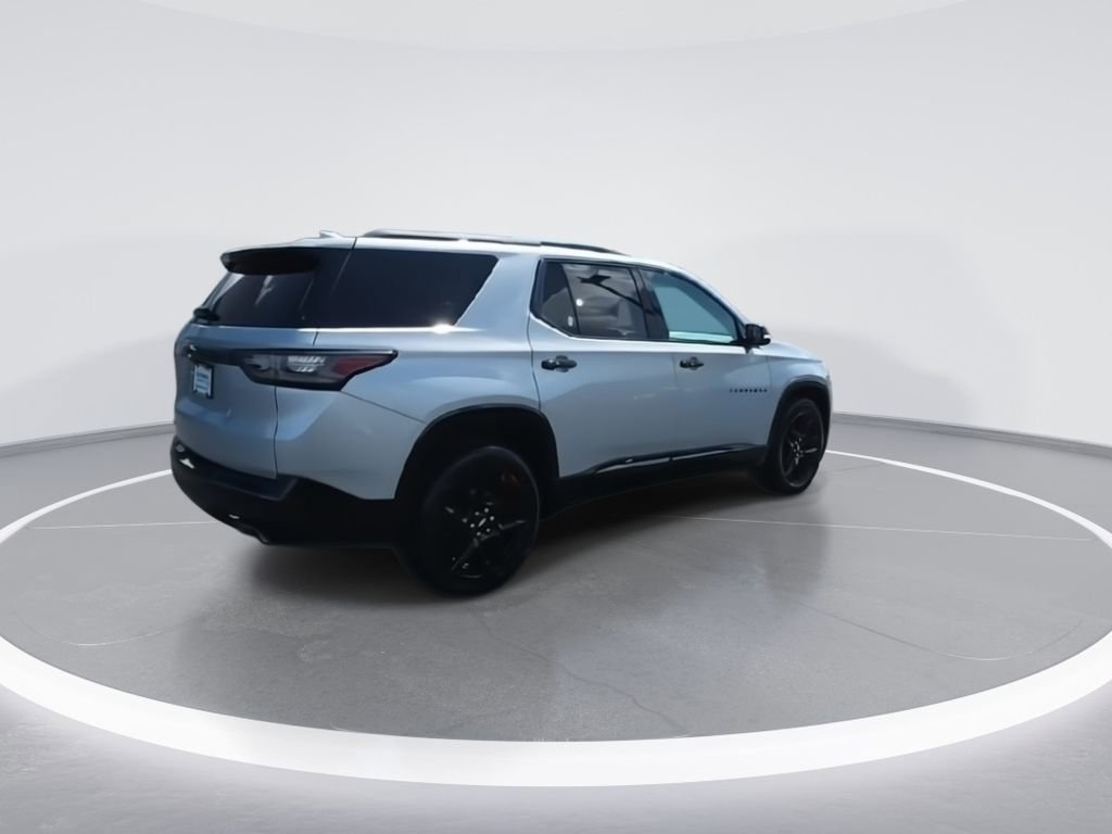 Used 2021 Chevrolet Traverse Premier w/ Redline Edition image 8
