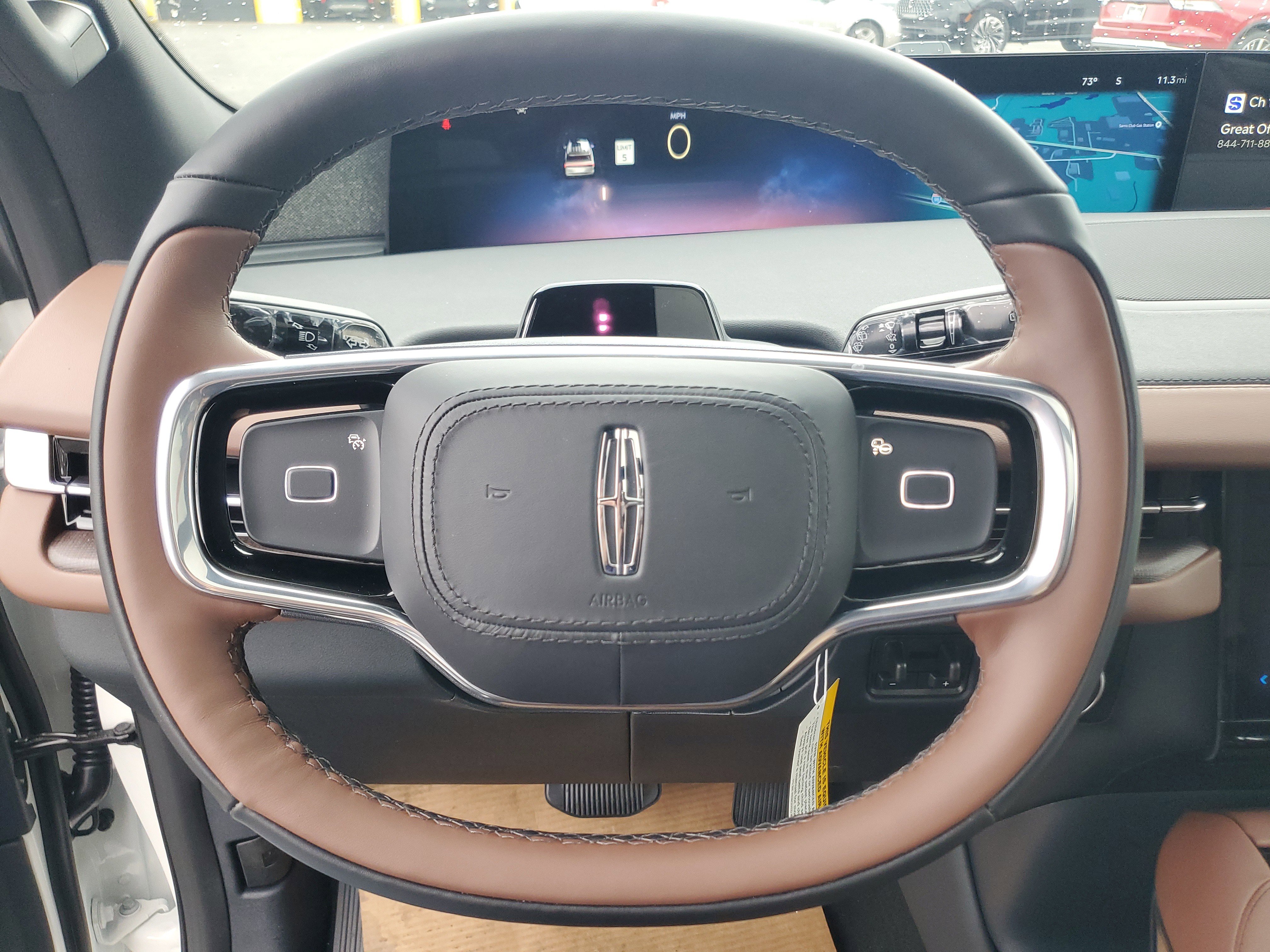 New 2026 Lincoln Navigator L Reserve AWD/4WD image 16