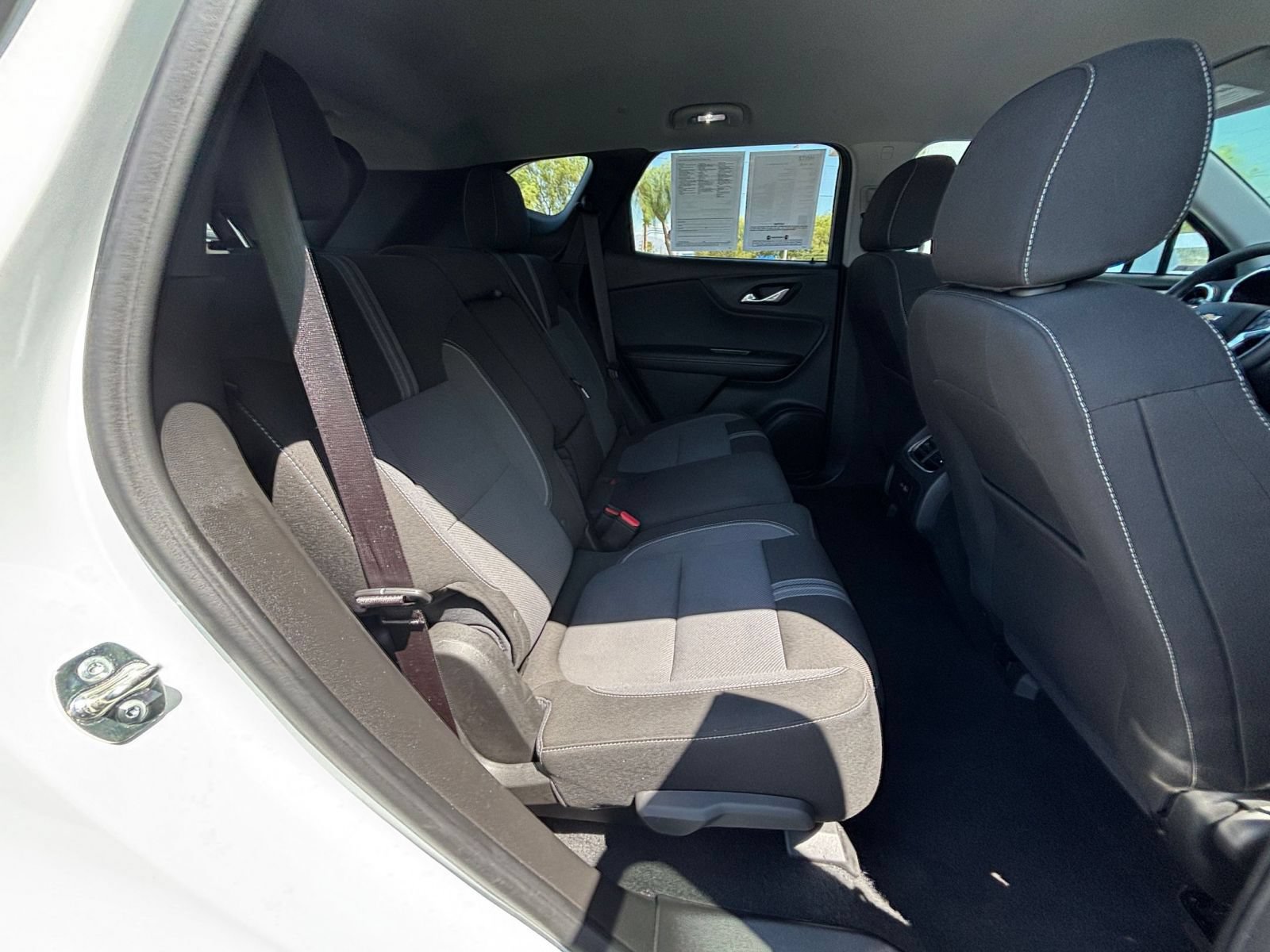 Used 2025 Chevrolet Blazer LT FWD image 40