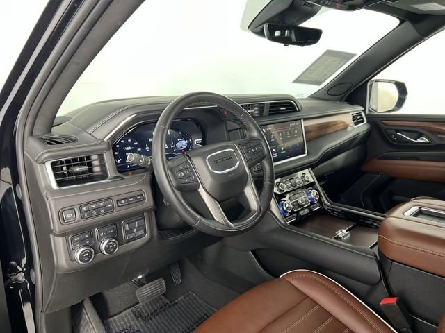 Used 2023 GMC Yukon XL Denali Ultimate image 10