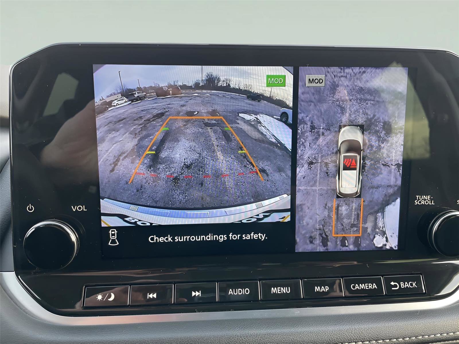 Used 2023 Nissan Rogue SL w/ SL Premium Package image 24