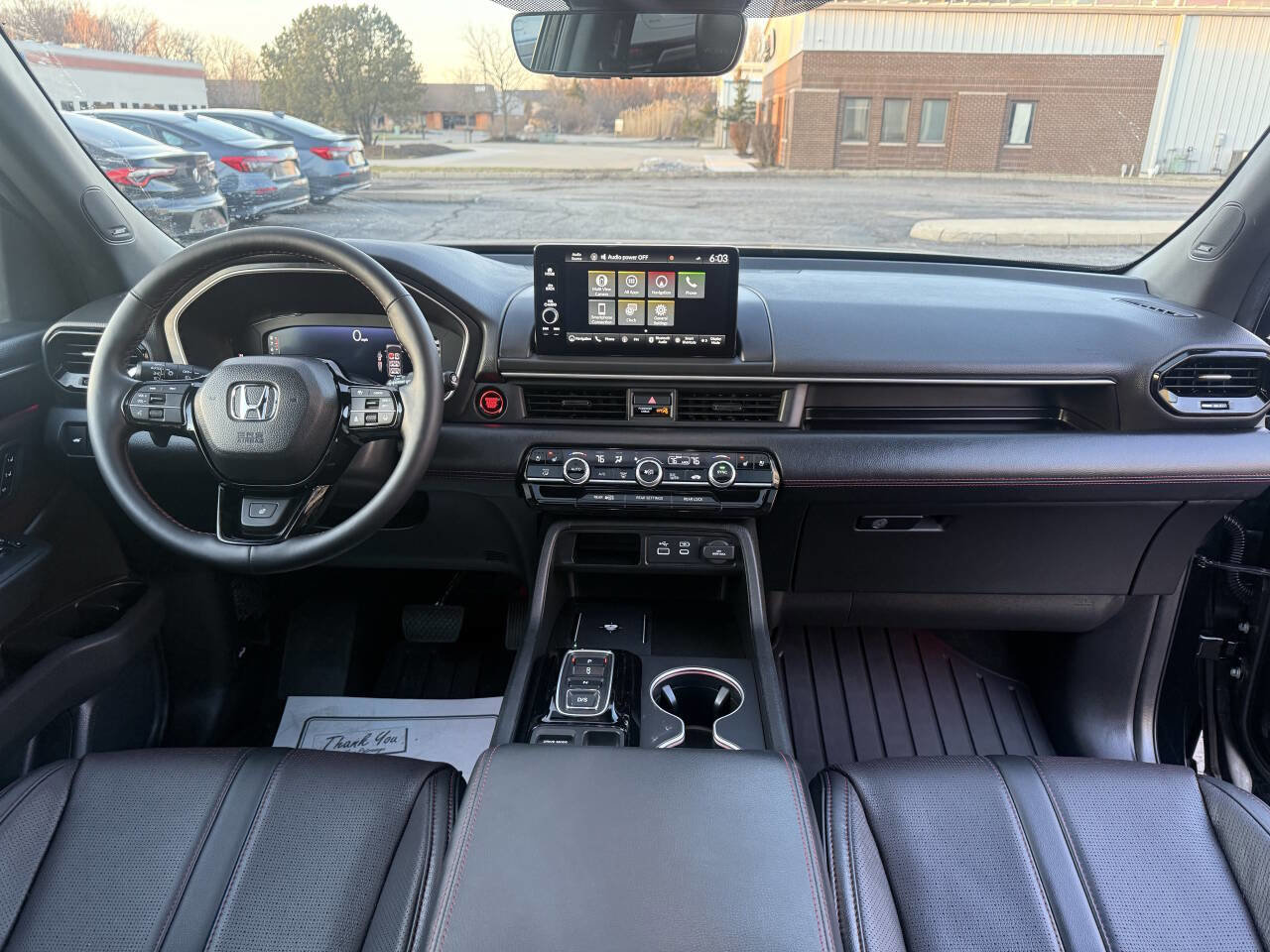 Used 2025 Honda Pilot Black Edition image 31