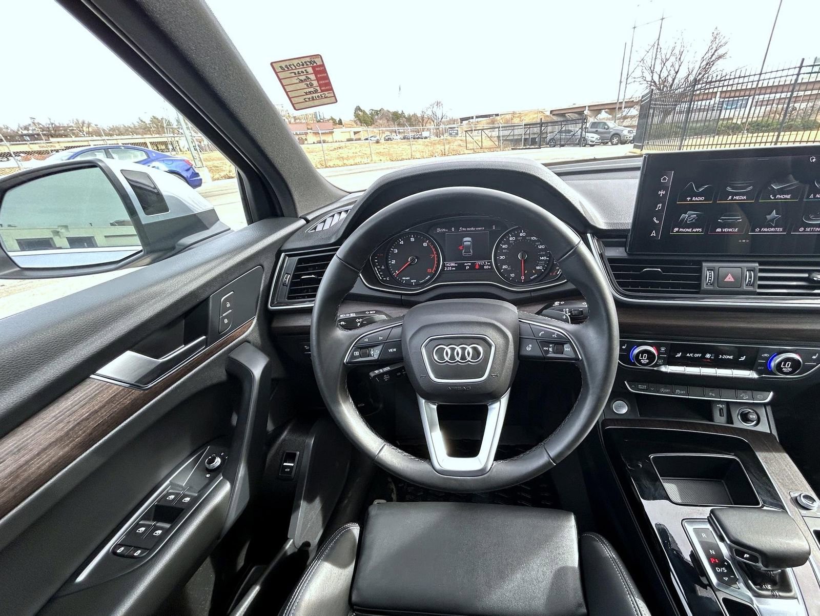 Used 2025 Audi Q5 2.0T Premium image 13