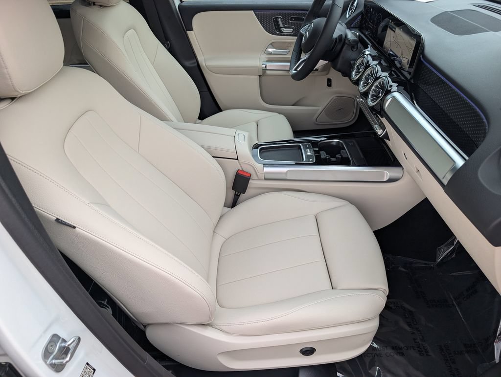 New 2026 Mercedes-Benz GLB 250 4MATIC image 12