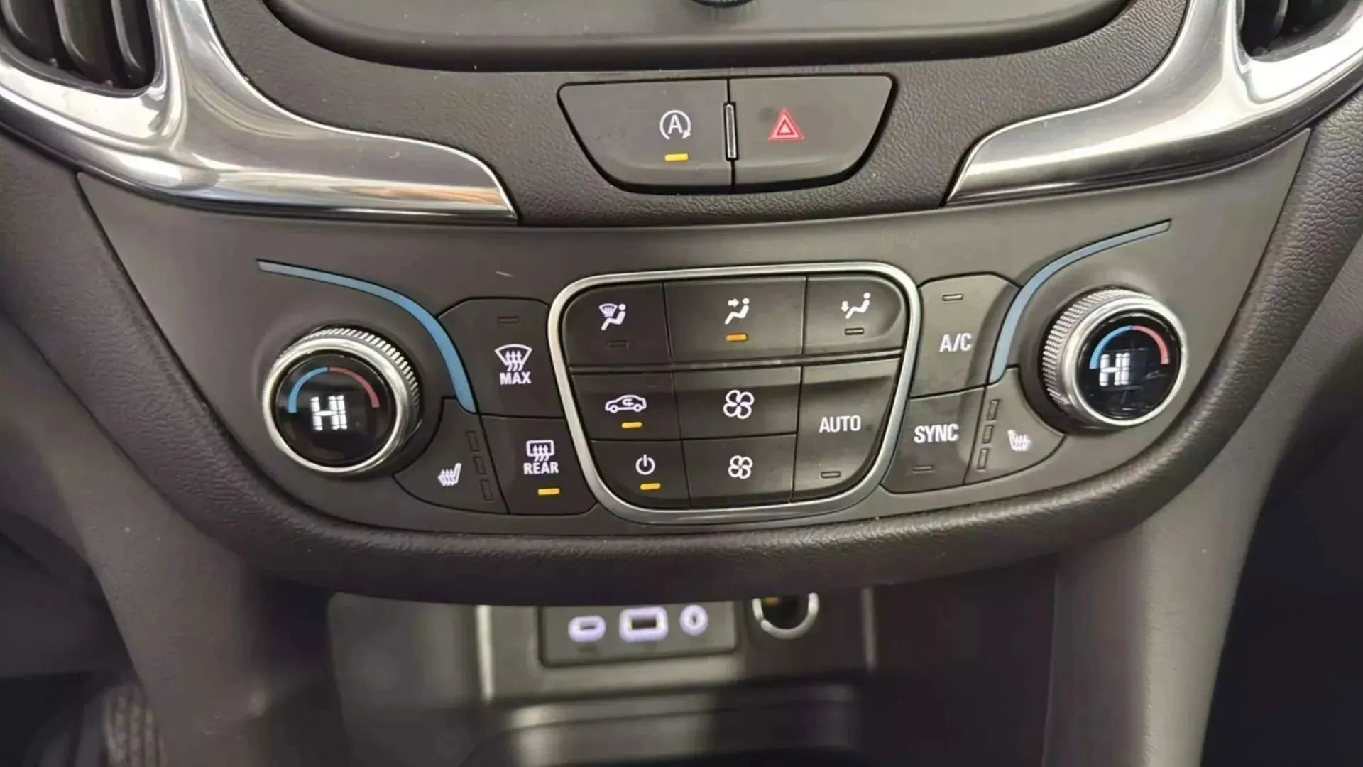 Used 2024 Chevrolet Equinox LT image 21