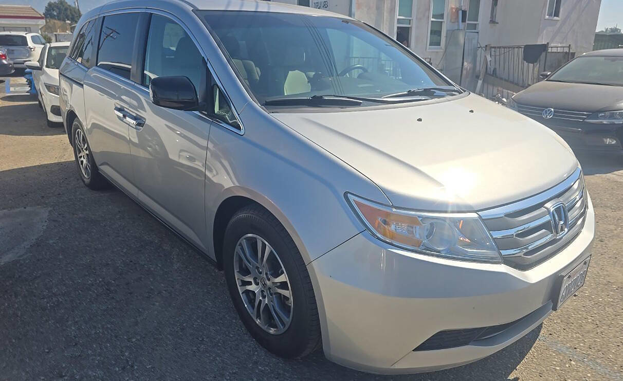 Used 2012 Honda Odyssey EX image 1