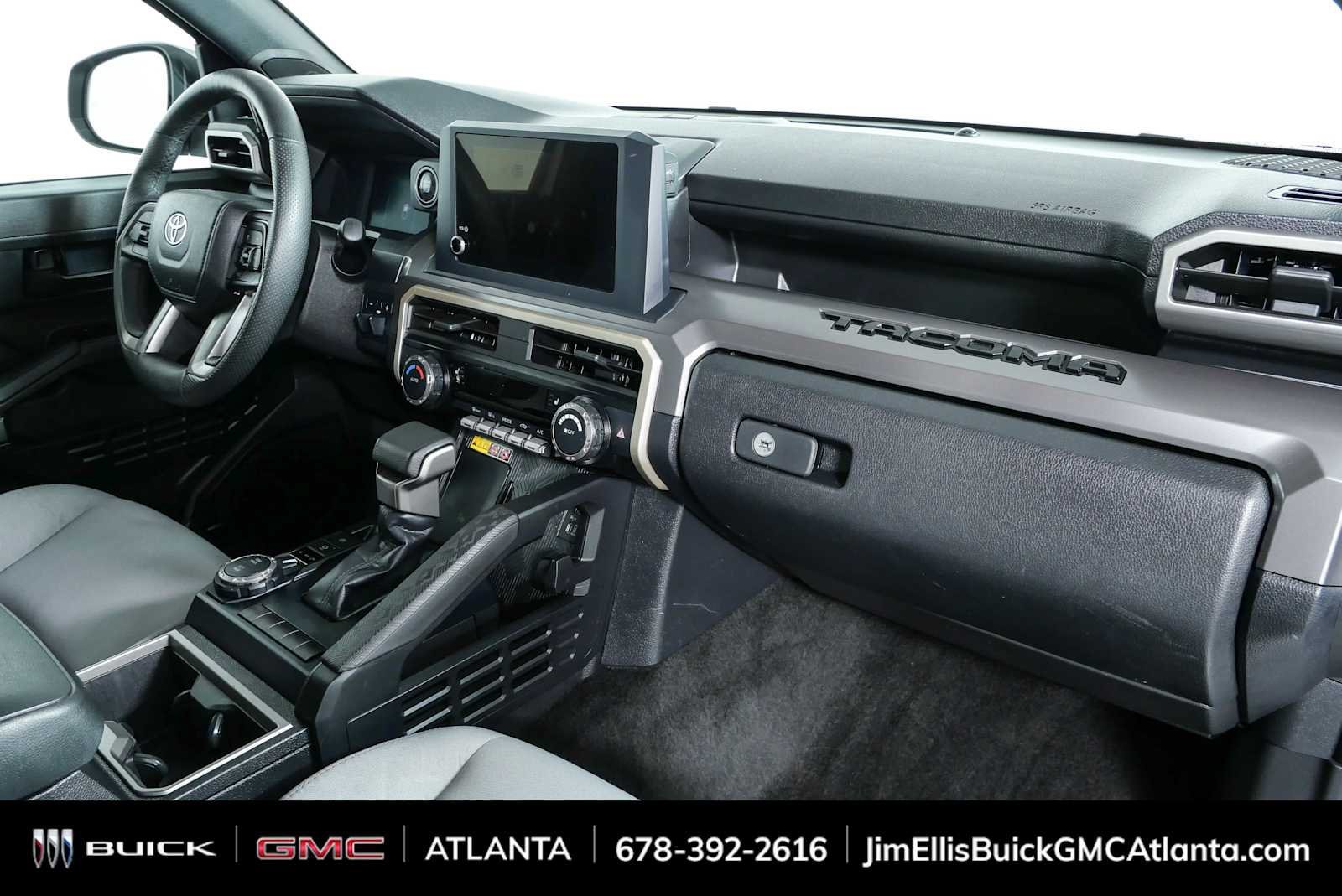 Used 2024 Toyota Tacoma SR5 AWD/4WD image 22