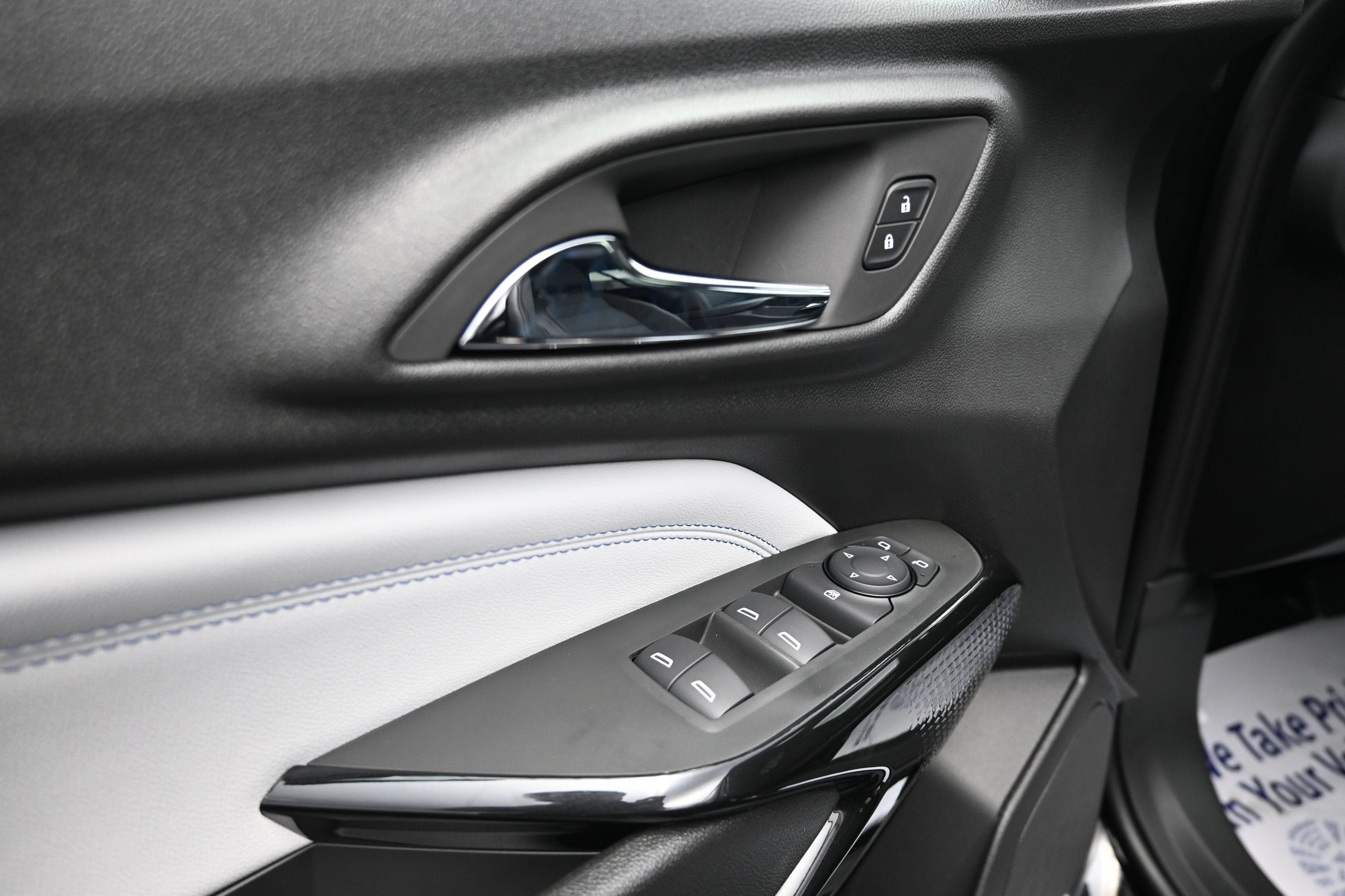 New 2026 Chevrolet Trax LT w/ Sunroof Package FWD image 27