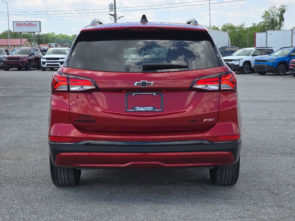 Used 2024 Chevrolet Equinox RS w/ RS Leather Package AWD/4WD image 6