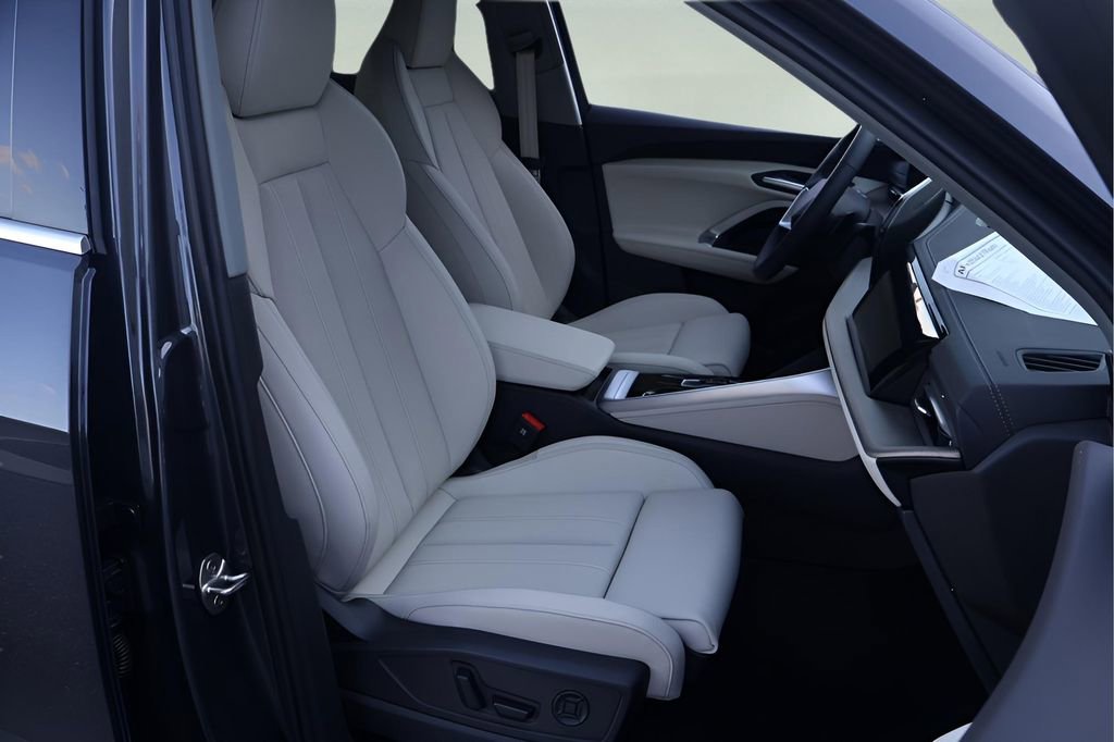 New 2025 Audi Q5 Premium Plus image 18