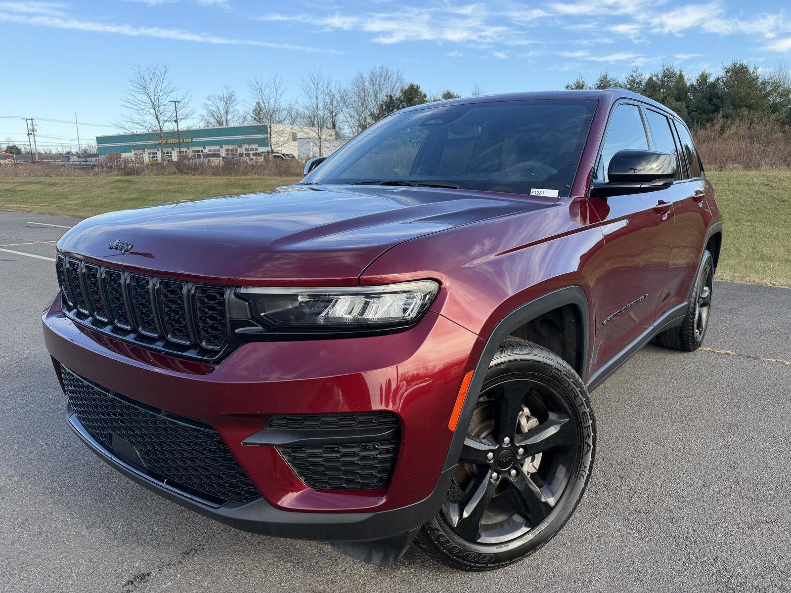Used 2023 Jeep Grand Cherokee Altitude