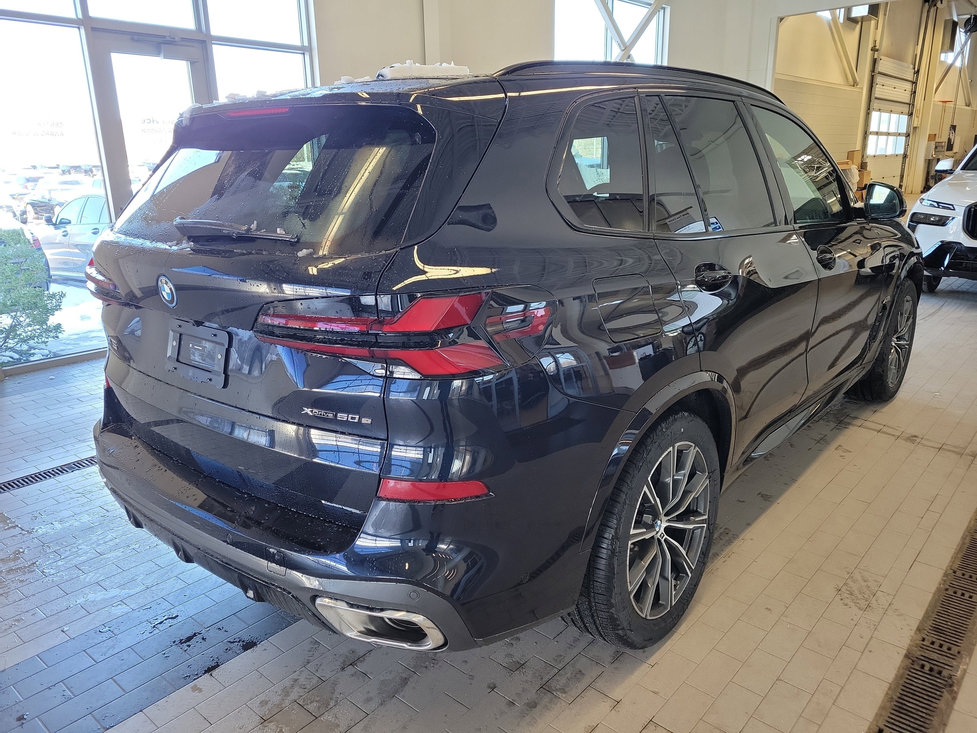 New 2026 BMW X5 xDrive50e AWD/4WD image 7