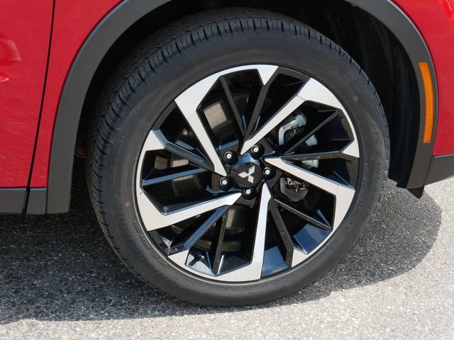 Used 2024 Mitsubishi Outlander SE AWD/4WD image 13