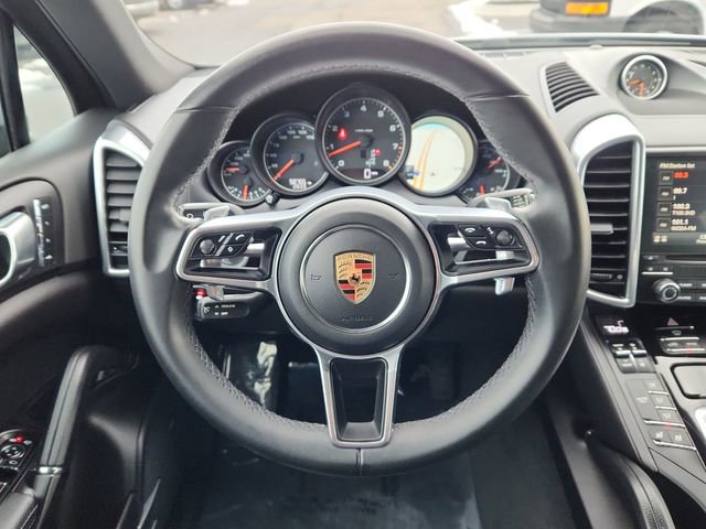 Used 2018 Porsche Cayenne Platinum Edition image 36
