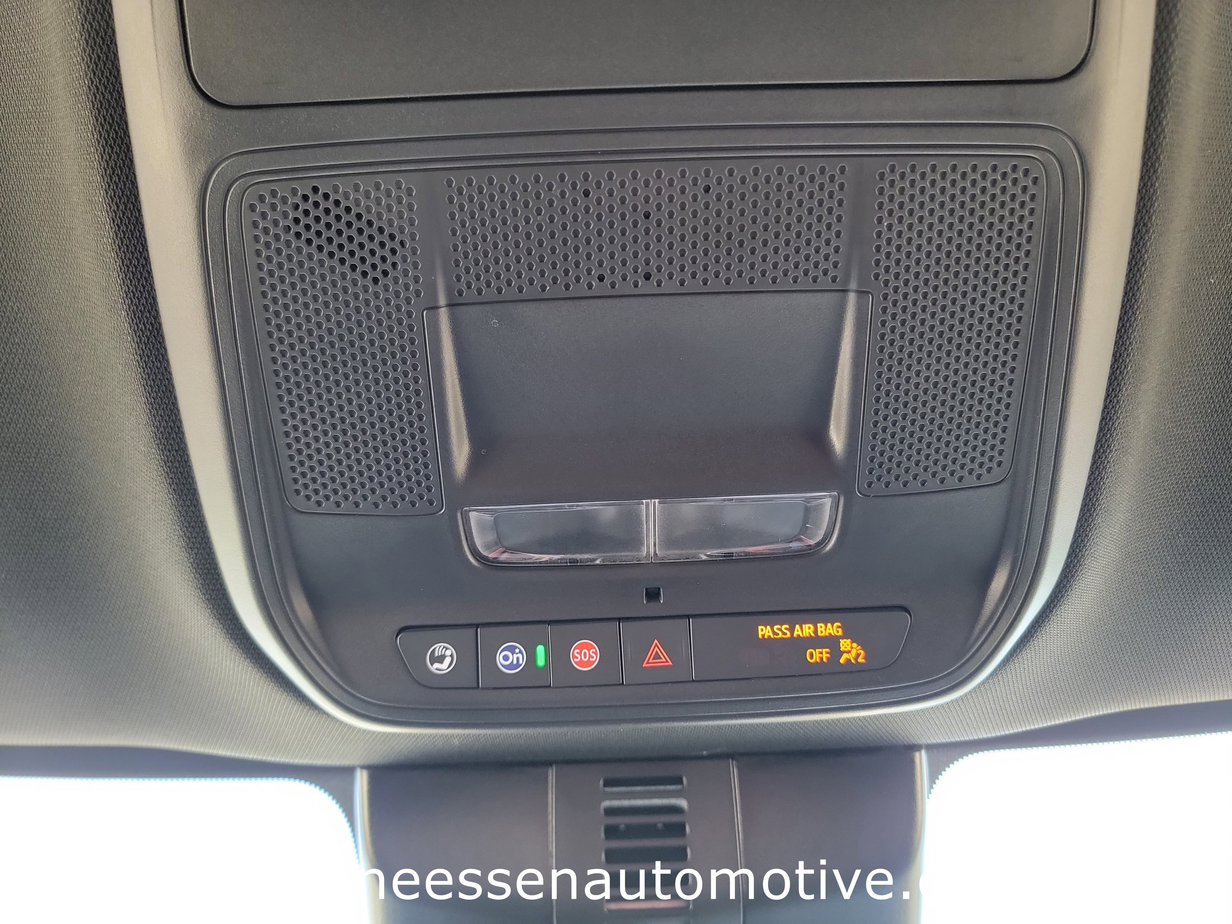 Used 2025 GMC Acadia Elevation image 32