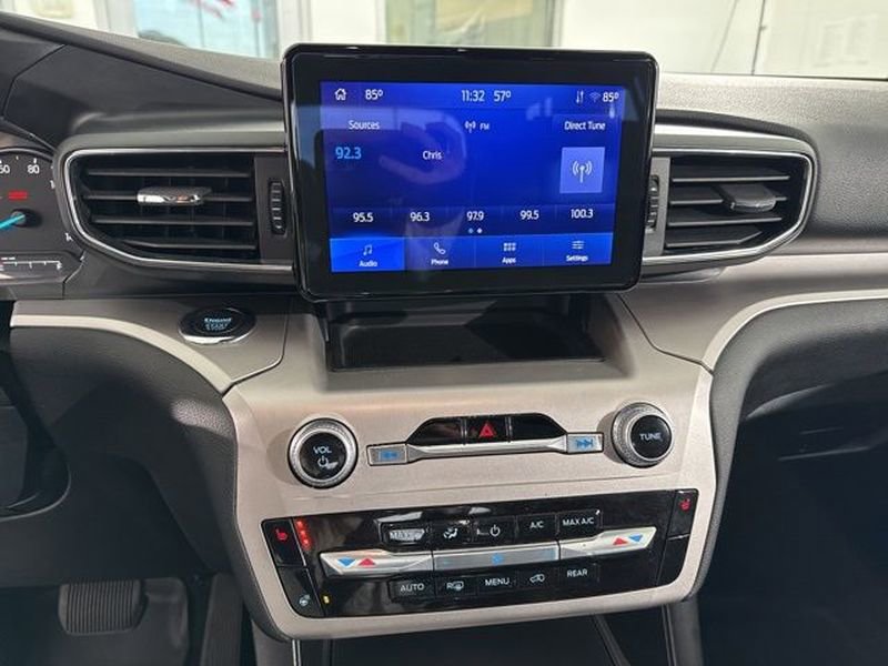 Used 2022 Ford Explorer XLT w/ Equipment Group 202A image 27