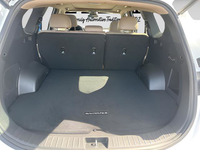 Used 2023 Hyundai Santa Fe SEL Premium image 17