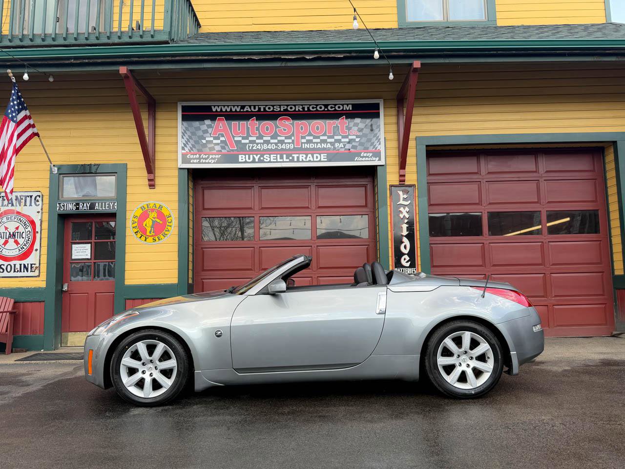 Used 2004 Nissan 350Z Enthusiast RWD image 15