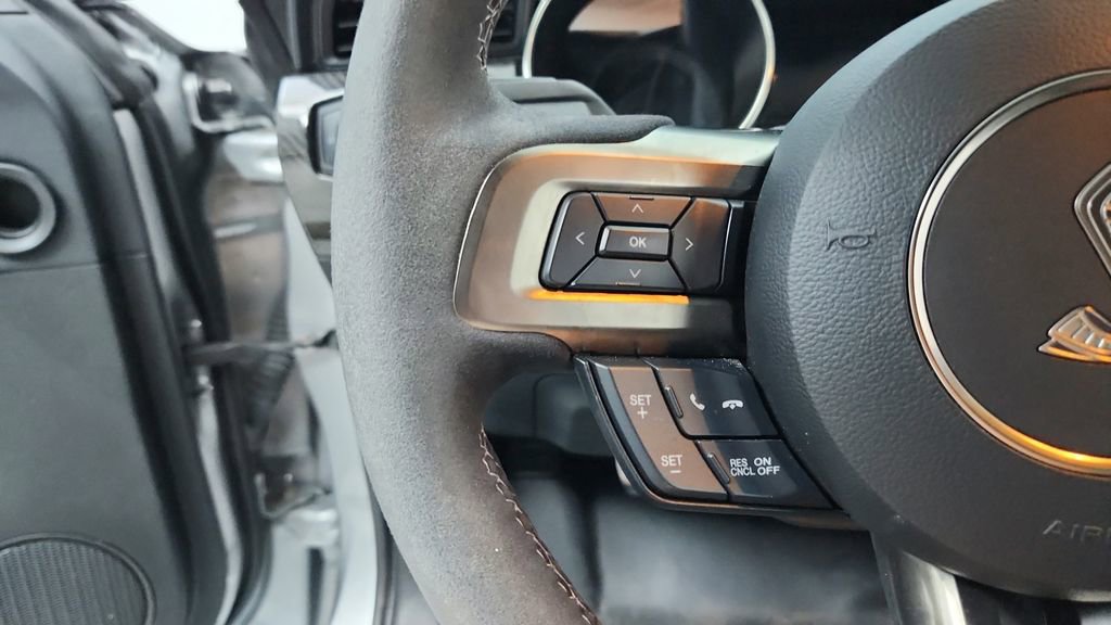 Used 2020 Ford Mustang Shelby GT350 w/ Technology Package image 18