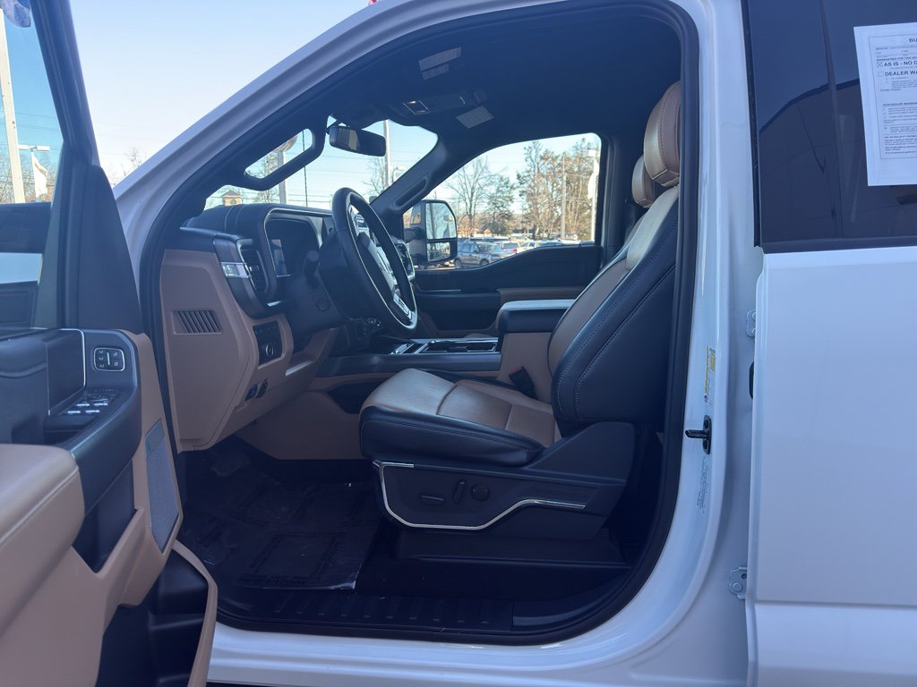 Used 2024 Ford F250 Lariat w/ Sport Appearance Package image 11