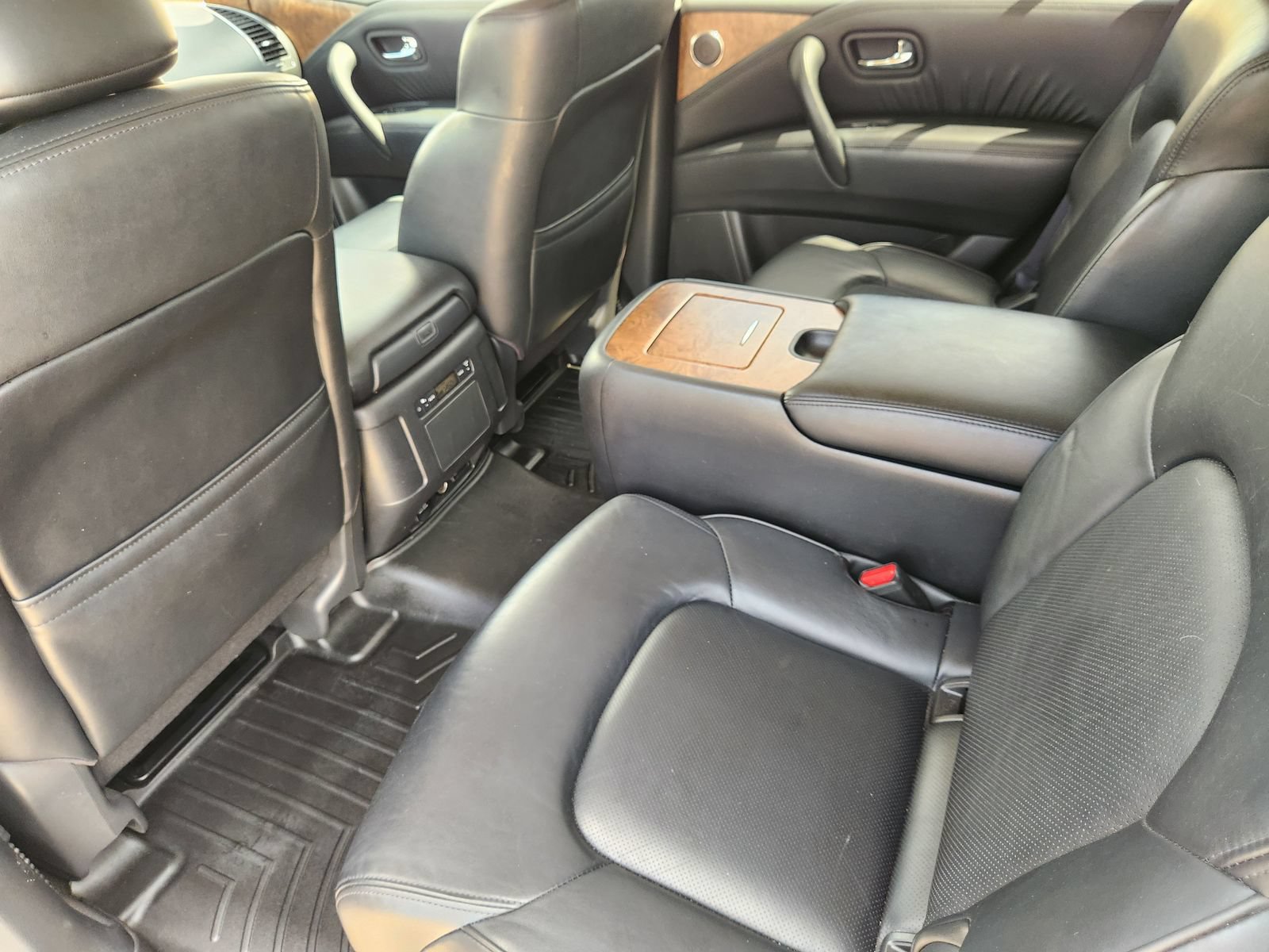 Used 2021 Nissan Armada SL w/ Captain's Chairs Package RWD image 34