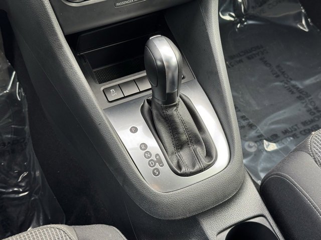 Used 2014 Volkswagen Golf 4-Door image 15