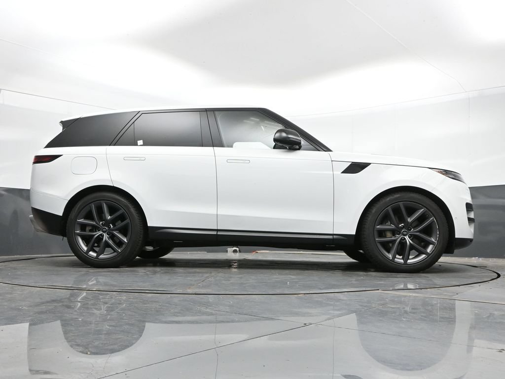 Used 2024 Land Rover Range Rover Sport SE AWD/4WD image 42