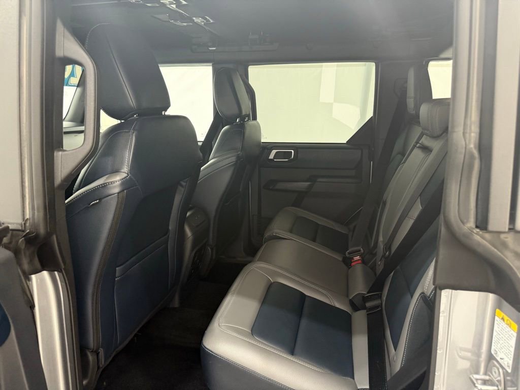 Used 2024 Ford Bronco Outer Banks image 15