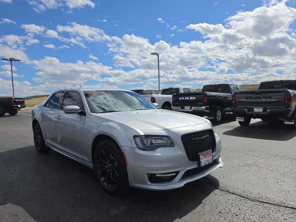 Certified 2023 Chrysler 300 Touring L AWD/4WD image 3
