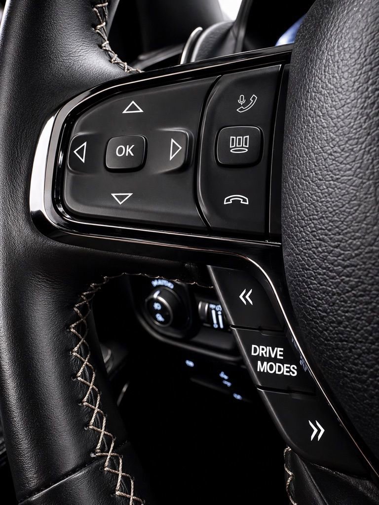 Used 2025 RAM 1500 Limited AWD/4WD image 44