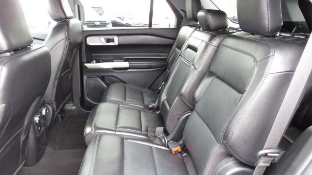 Certified 2023 Ford Explorer Limited image 6