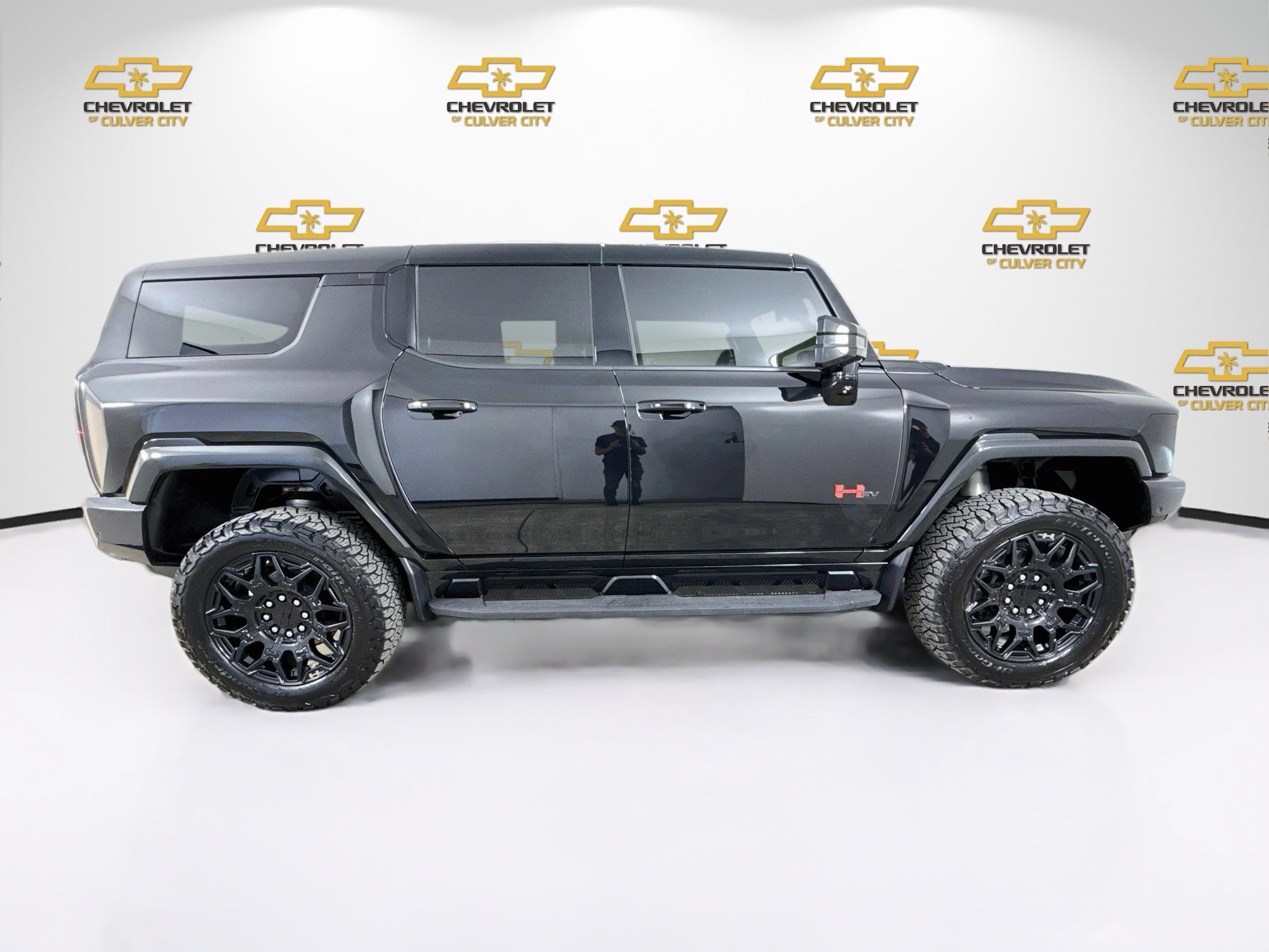 Used 2024 GMC Hummer EV 2X AWD/4WD image 9