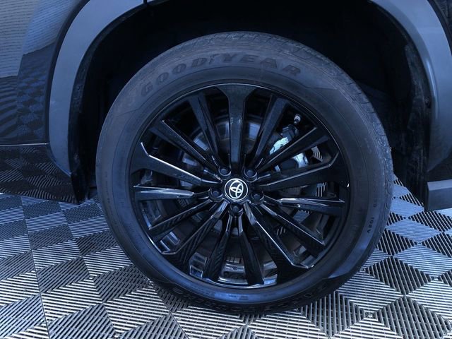 Certified 2025 Toyota Highlander XSE AWD/4WD image 22