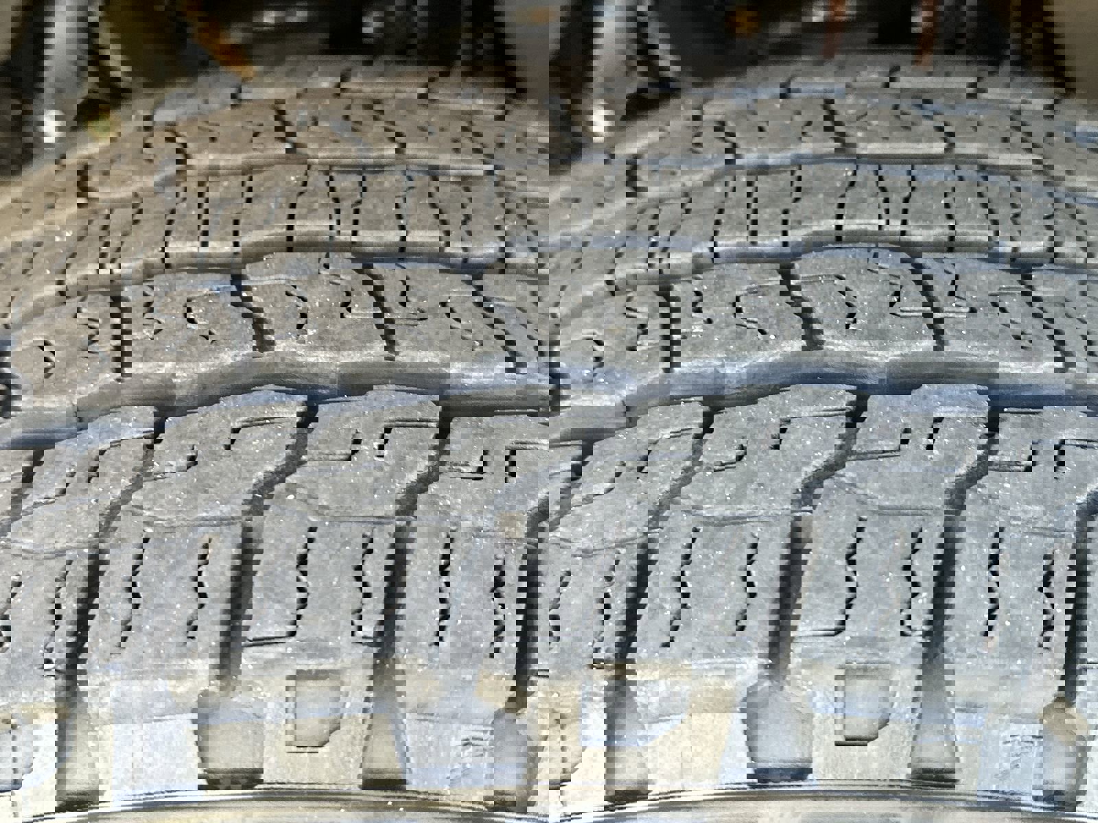 Used 2023 GMC Canyon AT4 w/ LPO, Sports Bar Package image 12