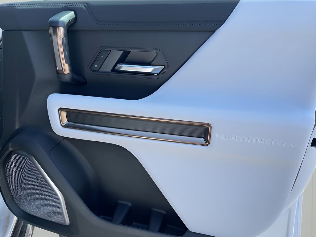 New 2025 GMC Hummer EV 2X image 11