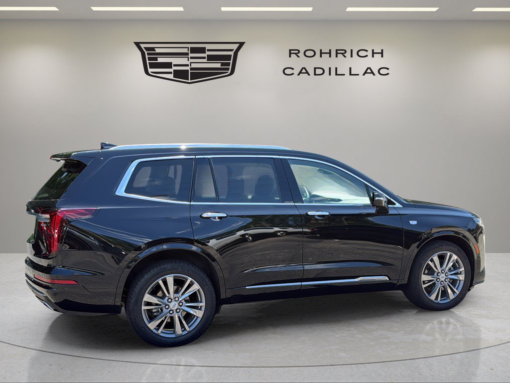 Certified 2023 Cadillac XT6 Premium Luxury w/ Technology Package AWD/4WD image 4