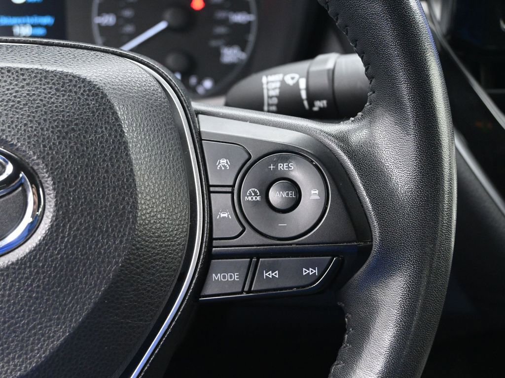 Used 2024 Toyota Corolla SE w/ SE Premium Package image 13