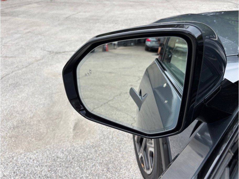 Used 2022 Rivian R1T Adventure AWD/4WD image 16